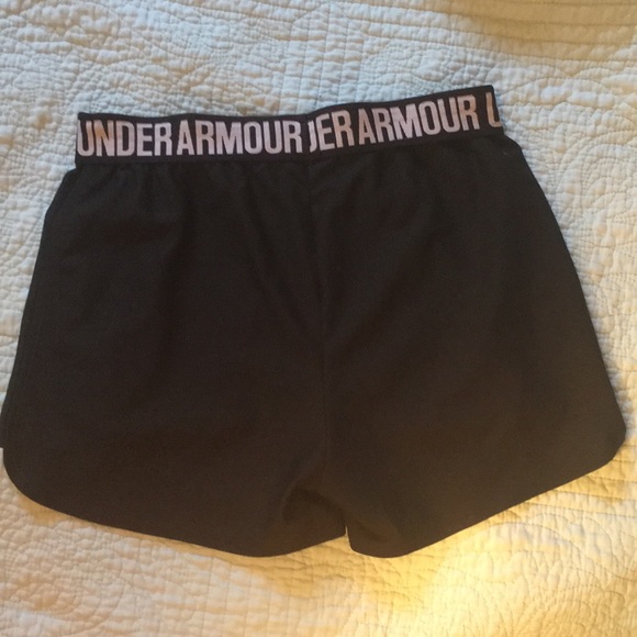 Under Armour Shorts - Picture 2 of 3
